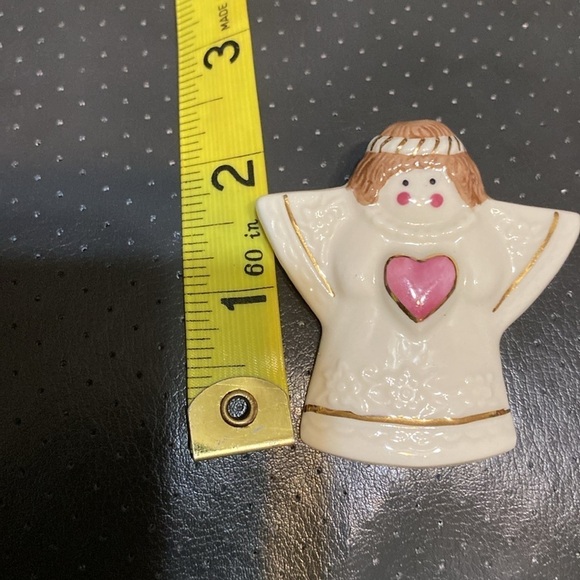 Angle brooch Christmas holiday ceramic jewelry - Picture 3 of 4